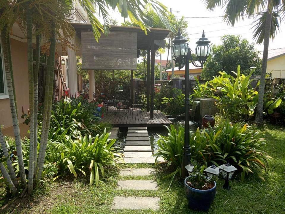 Hawwa Sara Muslim Homestay Malacca Ngoại thất bức ảnh