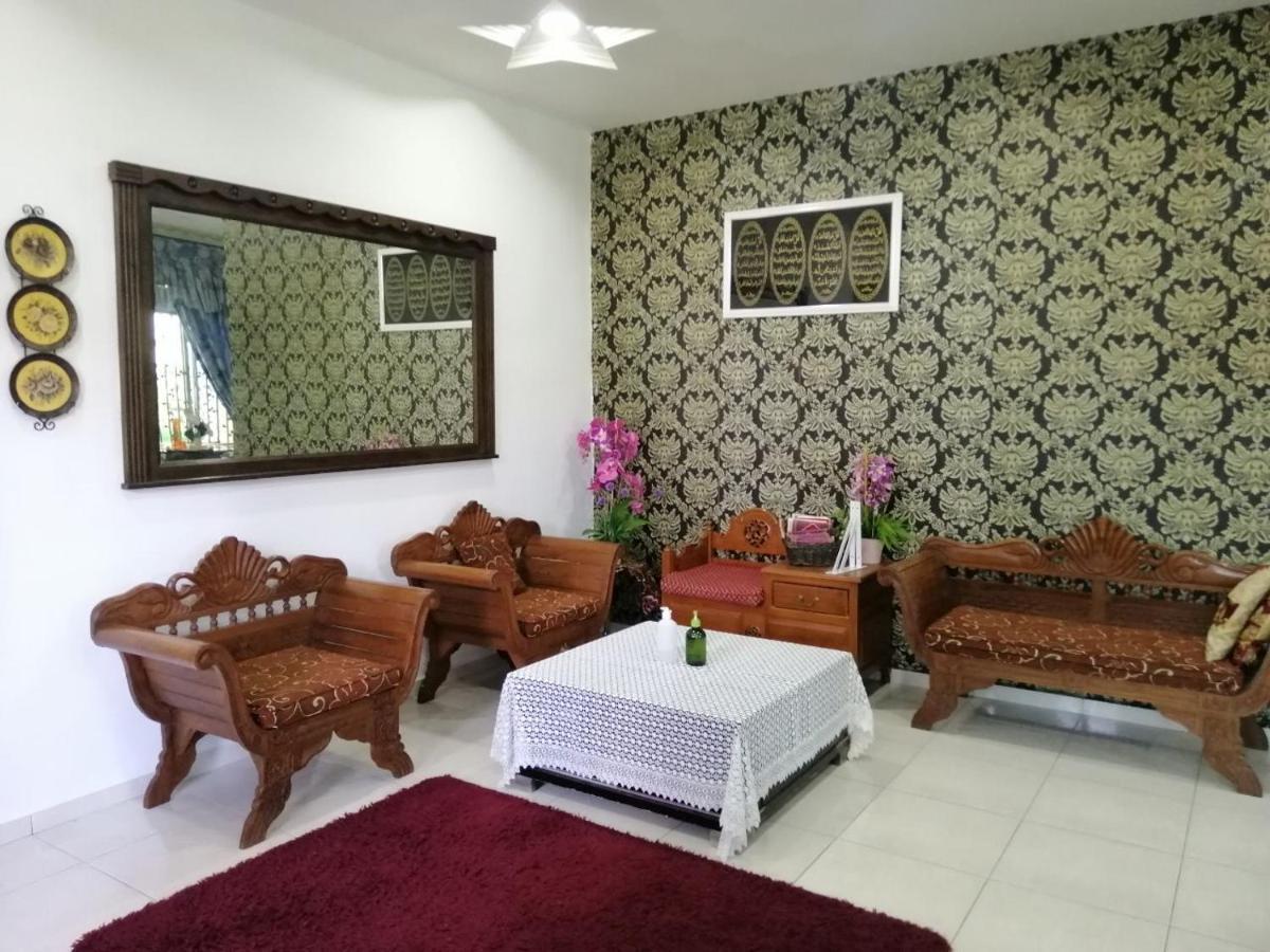 Hawwa Sara Muslim Homestay Malacca Ngoại thất bức ảnh